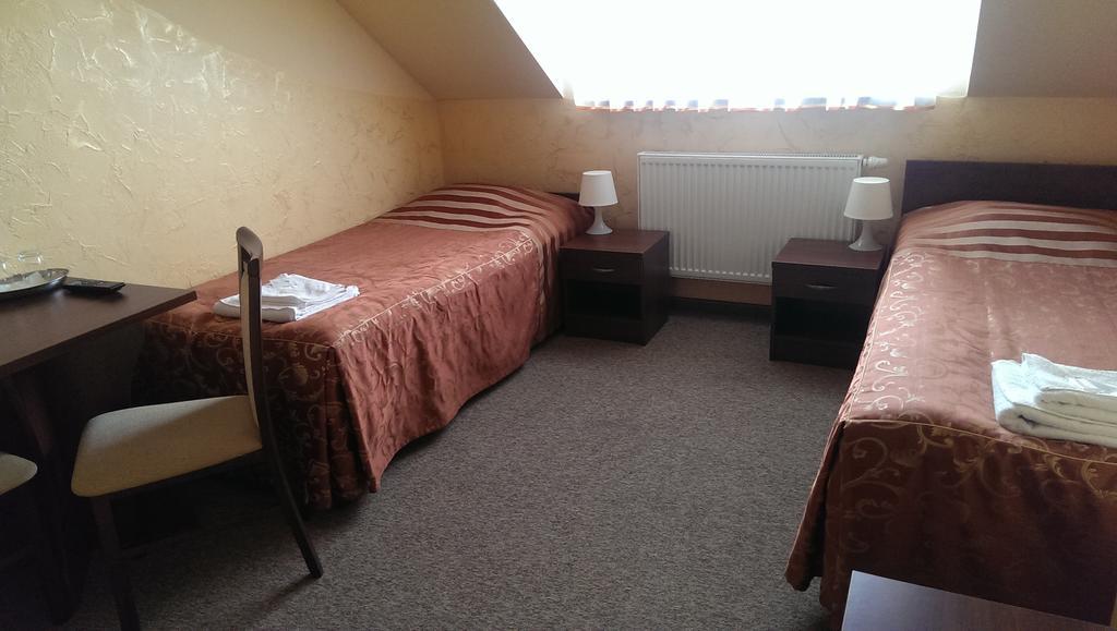 Hotel & Restauracja Okraglak Chęciny Chambre photo
